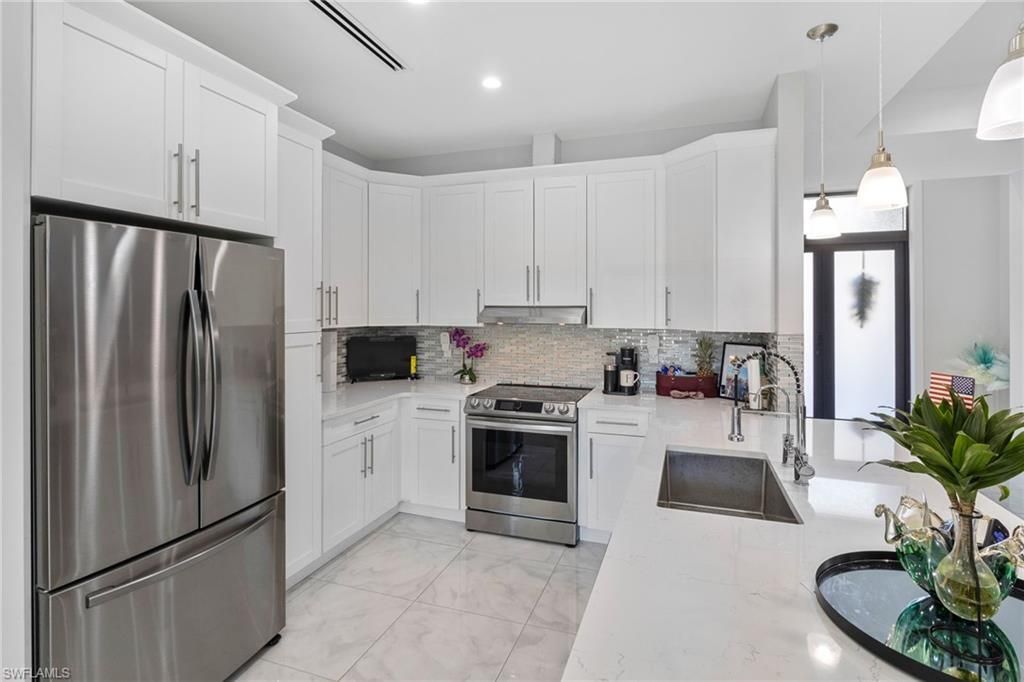 2406 37th Ave Ne, Naples, FL 34120 Photo