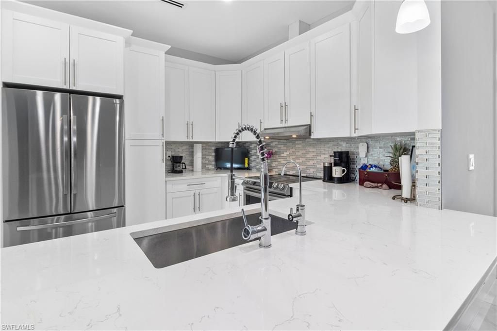2406 37th Ave Ne, Naples, FL 34120 Photo