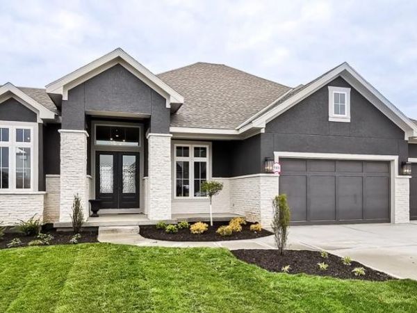 5807 N Lucerne Avenue, Kansas City, MO 64151