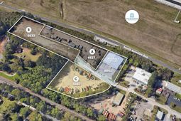 6643 Jet Park Drive photo 4