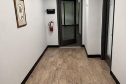 192 East Bay Street photo 4