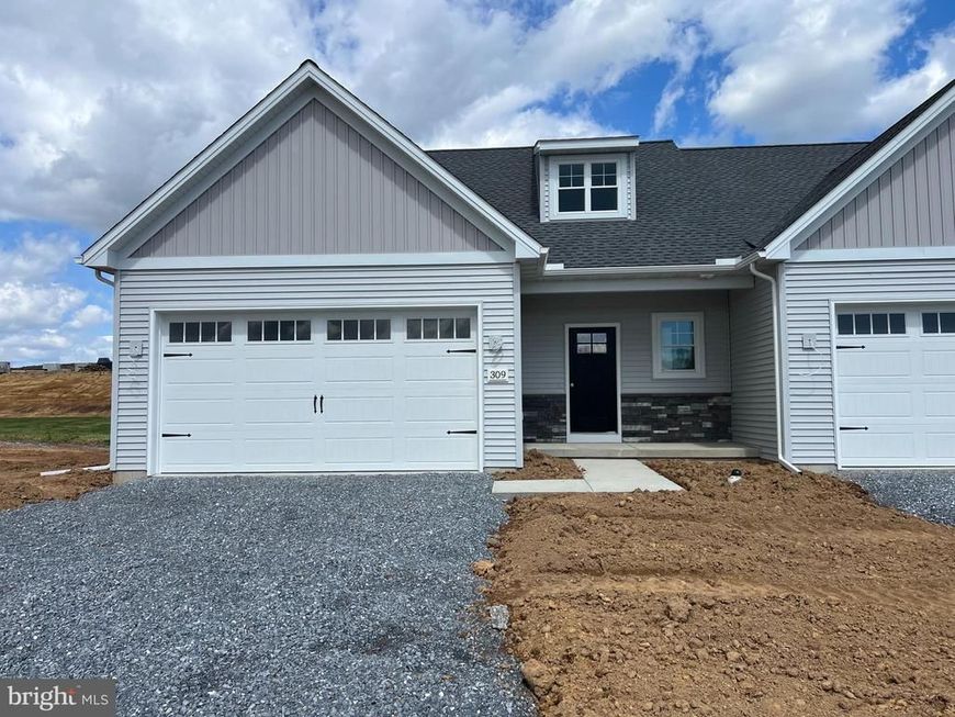 309 Ridgefield Drive, Elizabethtown, PA 17022 Main Photo