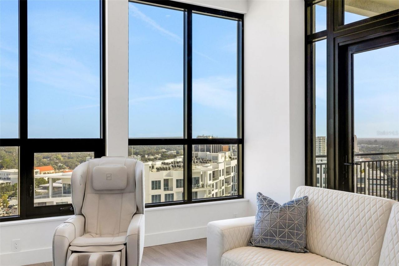 33 S Palm Avenue, Unit 1503, Sarasota, FL 34236 Photo