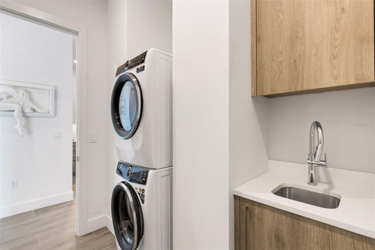 33 S Palm Avenue, Unit 1503, Sarasota, FL 34236 Photo