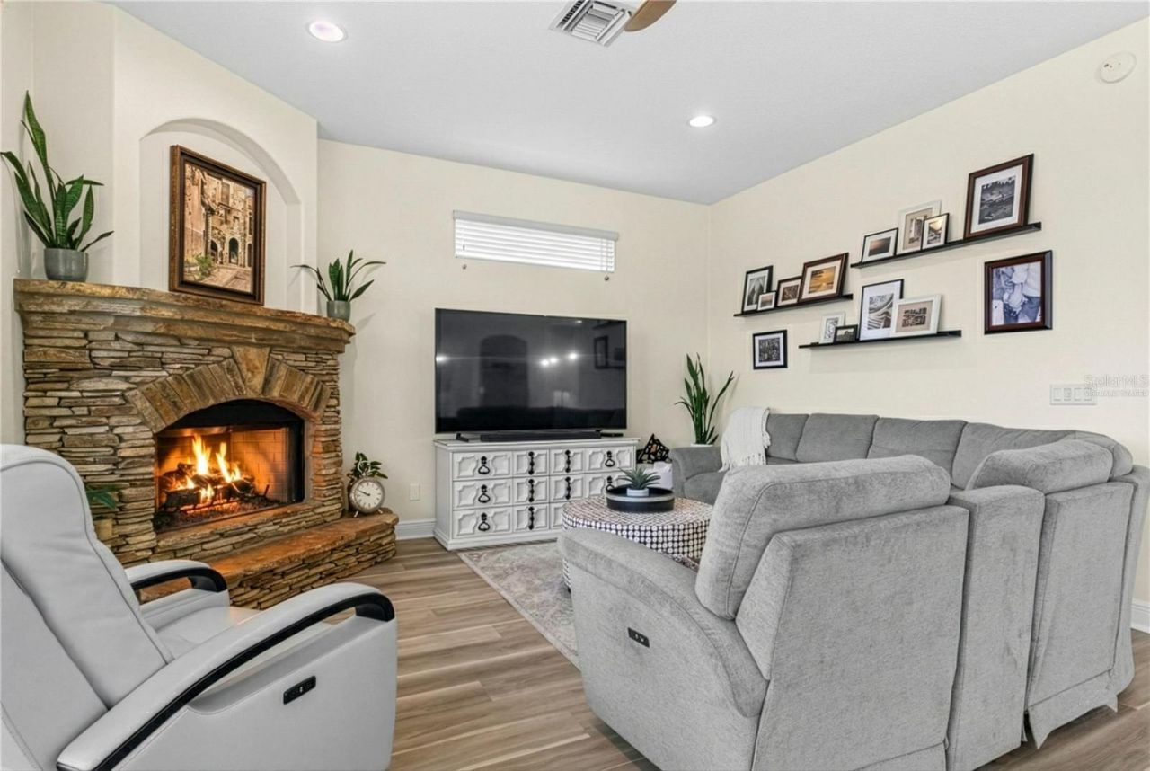 19807 Eagle Run, Groveland, FL 34736 Photo