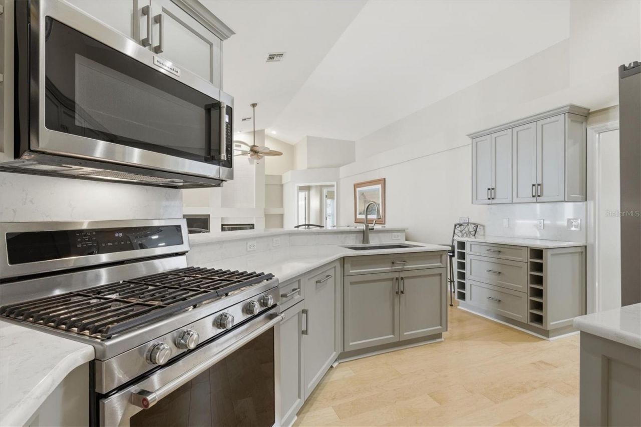 192 Sage Circle, Crystal Beach, FL 34681 Photo