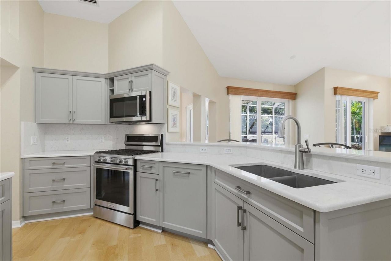 192 Sage Circle, Crystal Beach, FL 34681 Photo