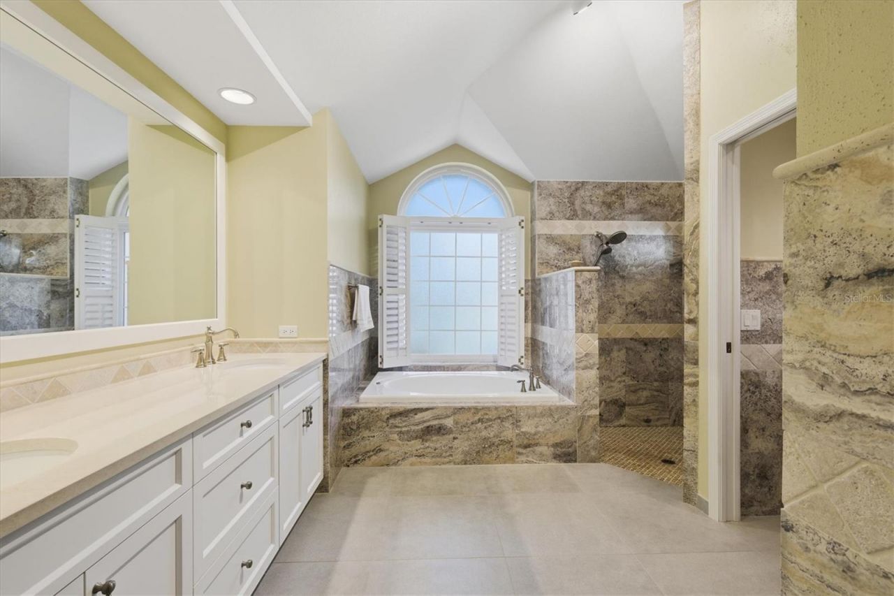 192 Sage Circle, Crystal Beach, FL 34681 Photo