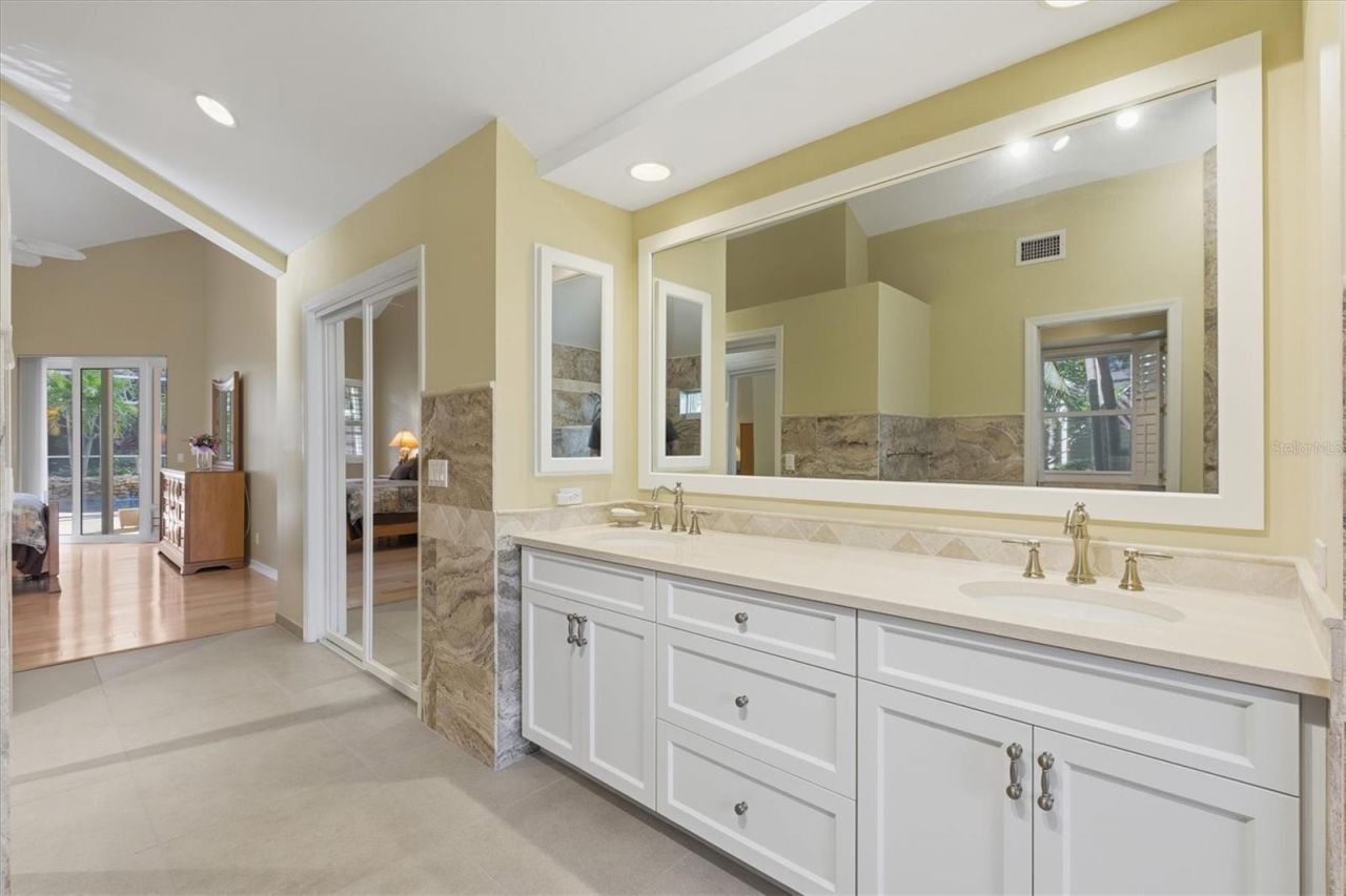 192 Sage Circle, Crystal Beach, FL 34681 Photo