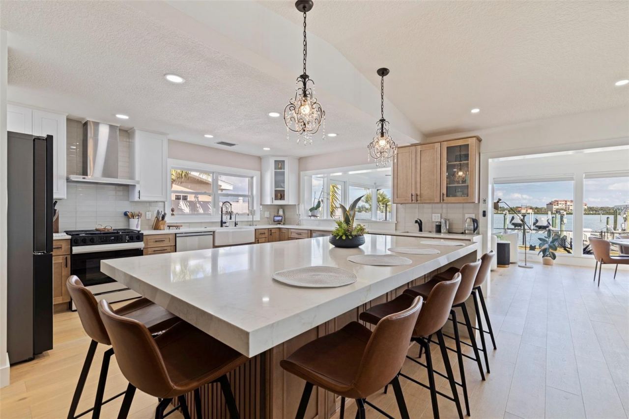 7827 9th Avenue S, Saint Petersburg, FL 33707 Photo