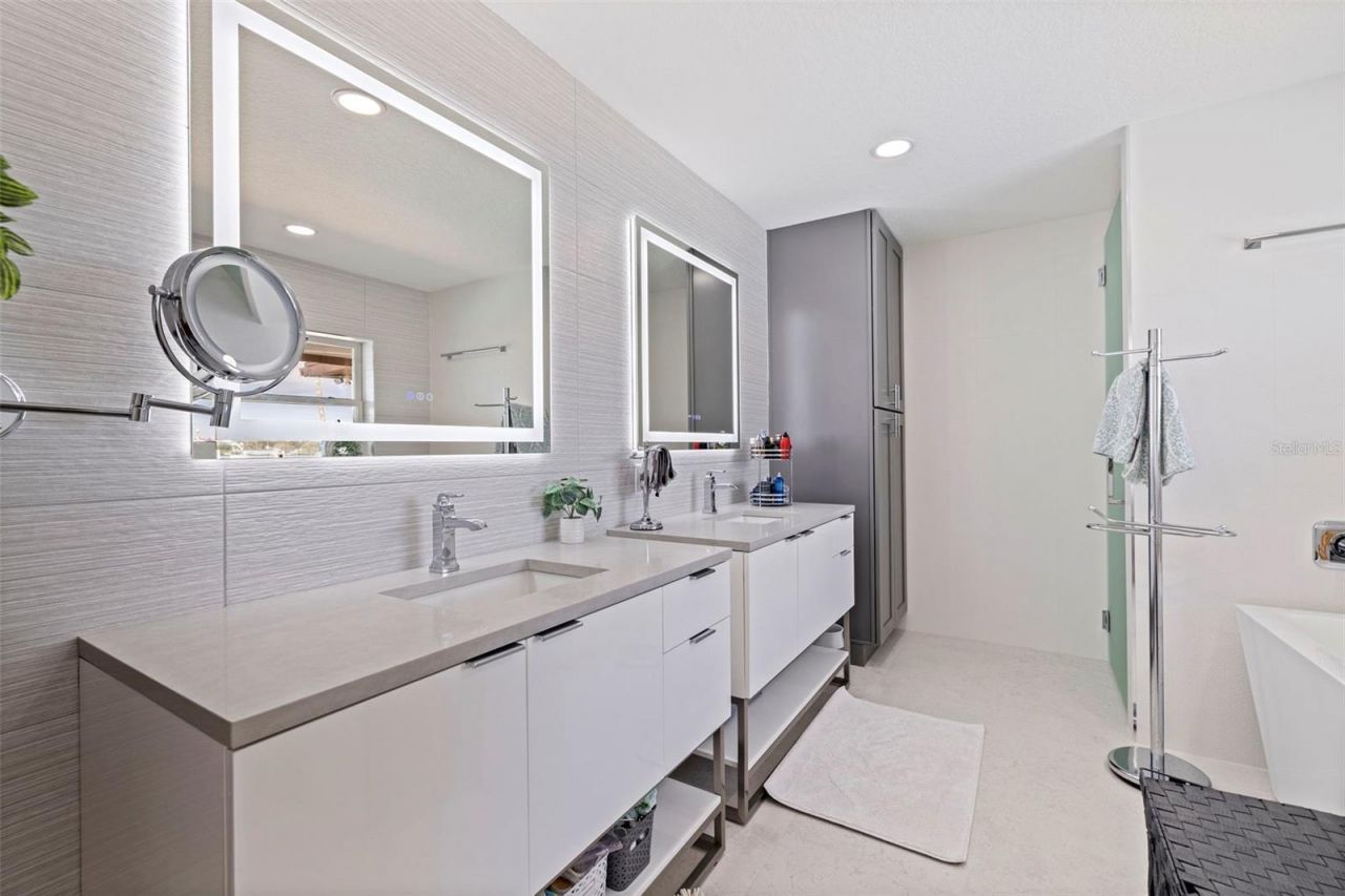 7827 9th Avenue S, Saint Petersburg, FL 33707 Photo