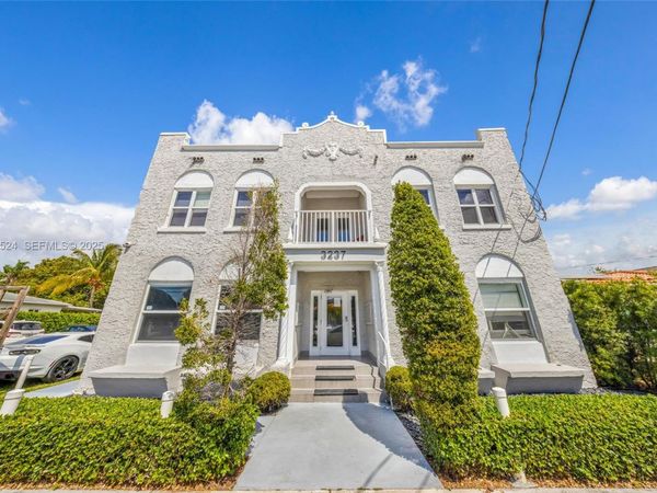 3237 SW 4th St, Miami, FL 33135