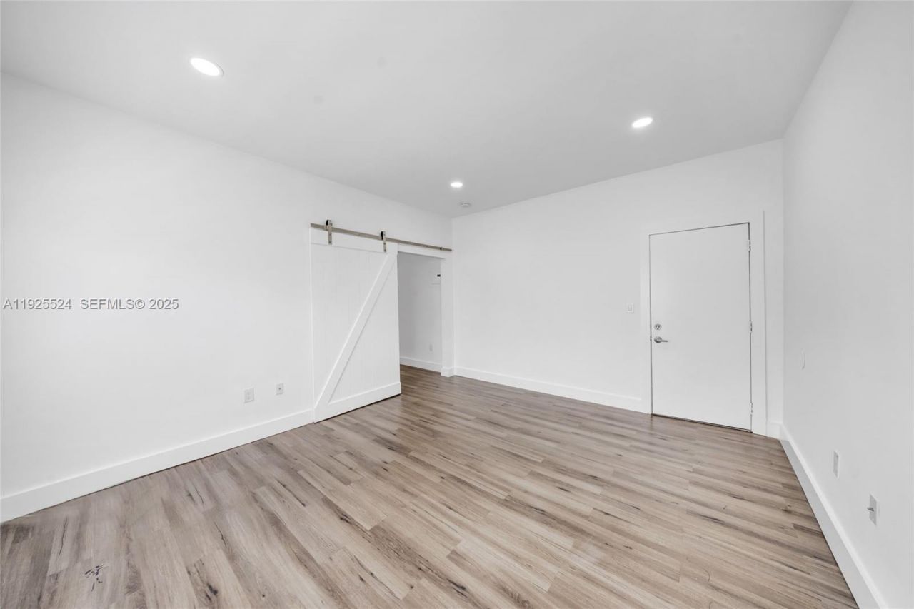 3237 SW 4th St, Miami, FL 33135 Photo