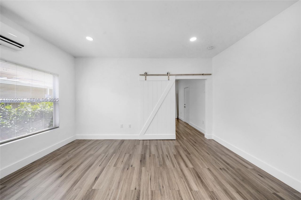 3237 SW 4th St, Miami, FL 33135 Photo