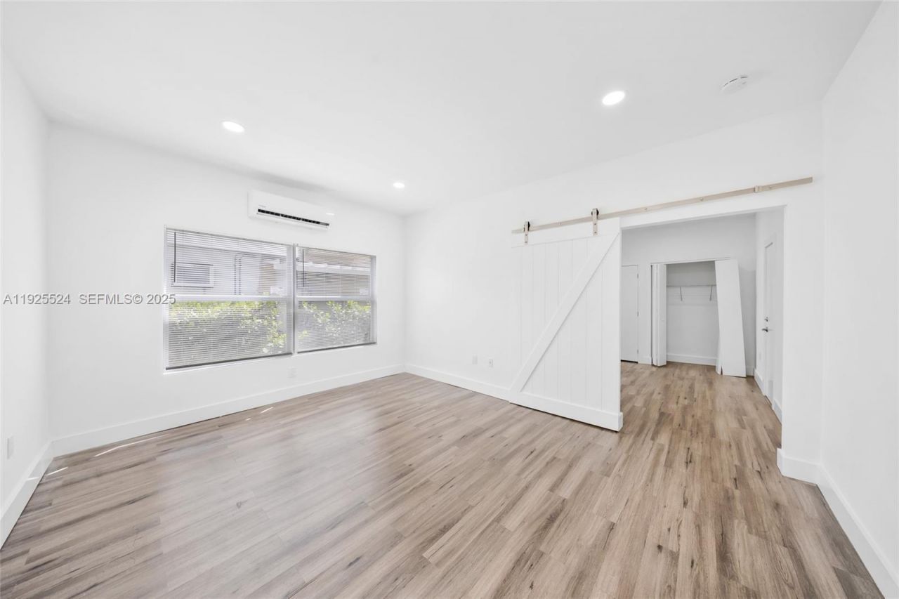 3237 SW 4th St, Miami, FL 33135 Photo