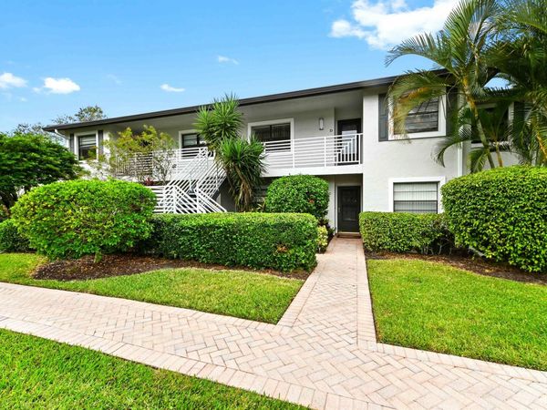 33 Southport Lane, Unit D, Boynton Beach, FL 33436