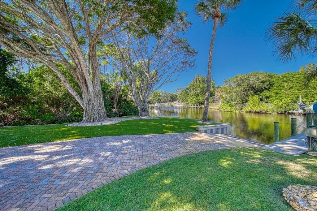 659 SW Bittern Street, Palm City, FL 34990 Photo