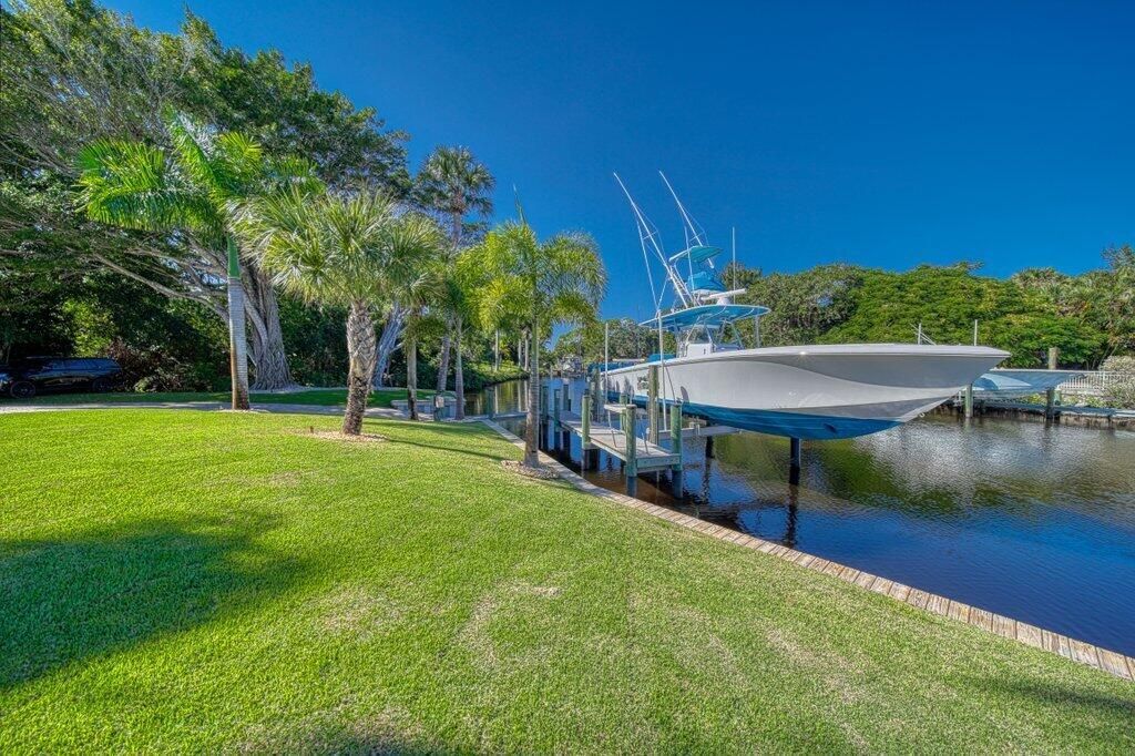 659 SW Bittern Street, Palm City, FL 34990 Photo