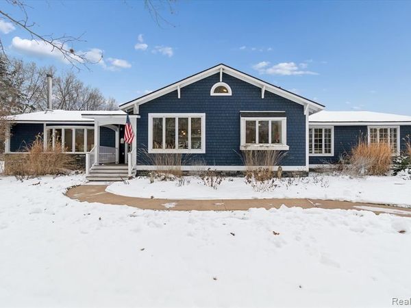 187 Darwin Road, Putnam Twp, MI 48169