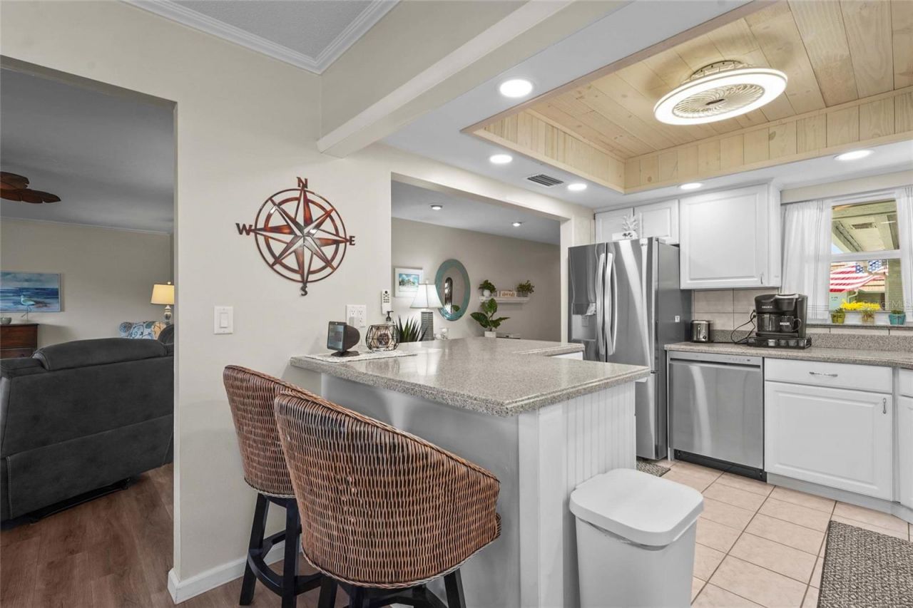 2531 Riverbluff Parkway, Unit V181, Sarasota, FL 34231 Photo