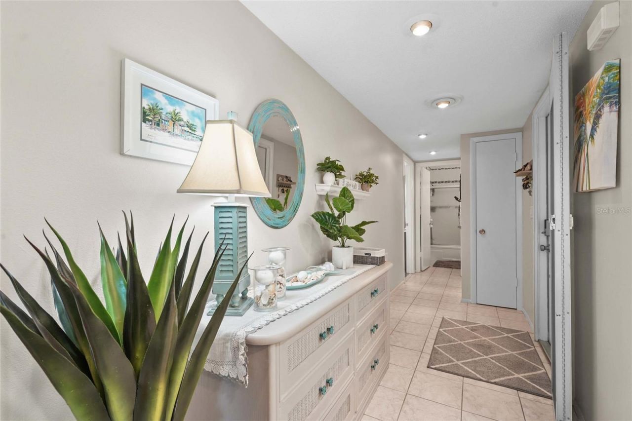 2531 Riverbluff Parkway, Unit V181, Sarasota, FL 34231 Photo
