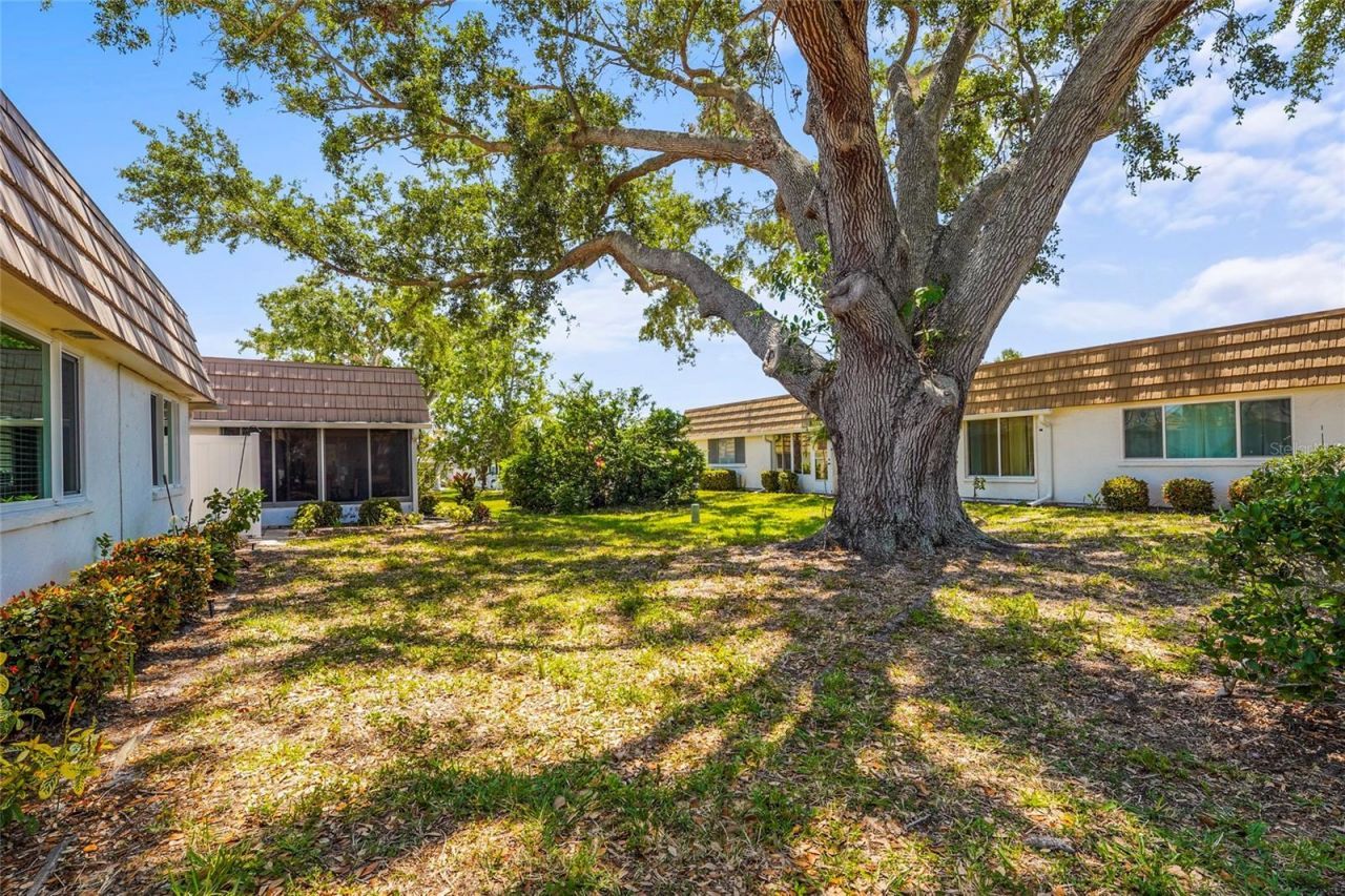 2531 Riverbluff Parkway, Unit V181, Sarasota, FL 34231 Photo