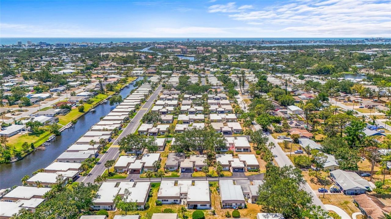 2531 Riverbluff Parkway, Unit V181, Sarasota, FL 34231 Photo