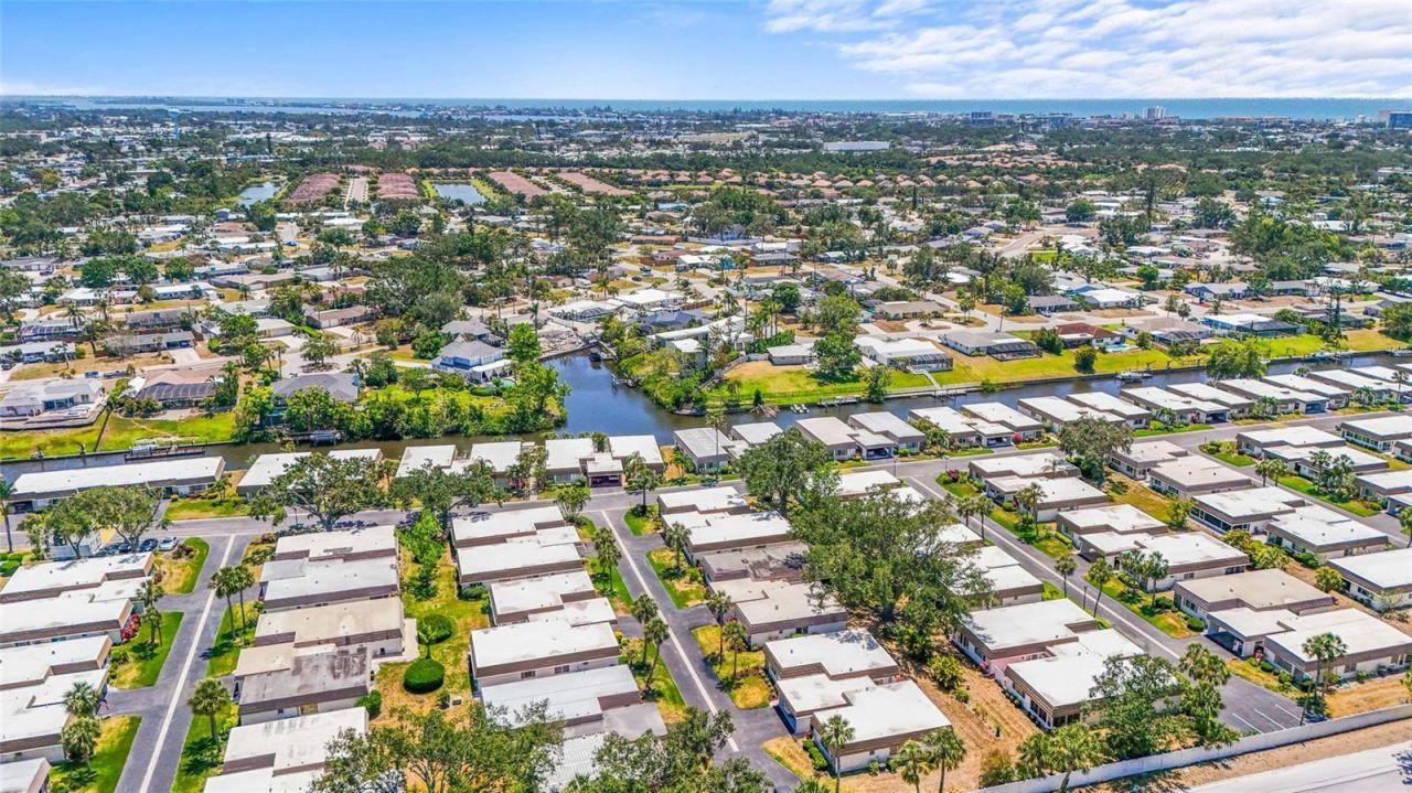 2531 Riverbluff Parkway, Unit V181, Sarasota, FL 34231 Photo