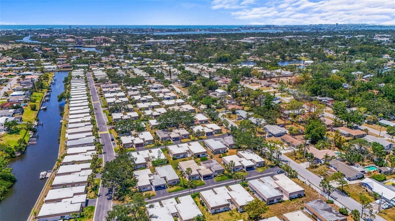 2531 Riverbluff Parkway, Unit V181, Sarasota, FL 34231 Photo
