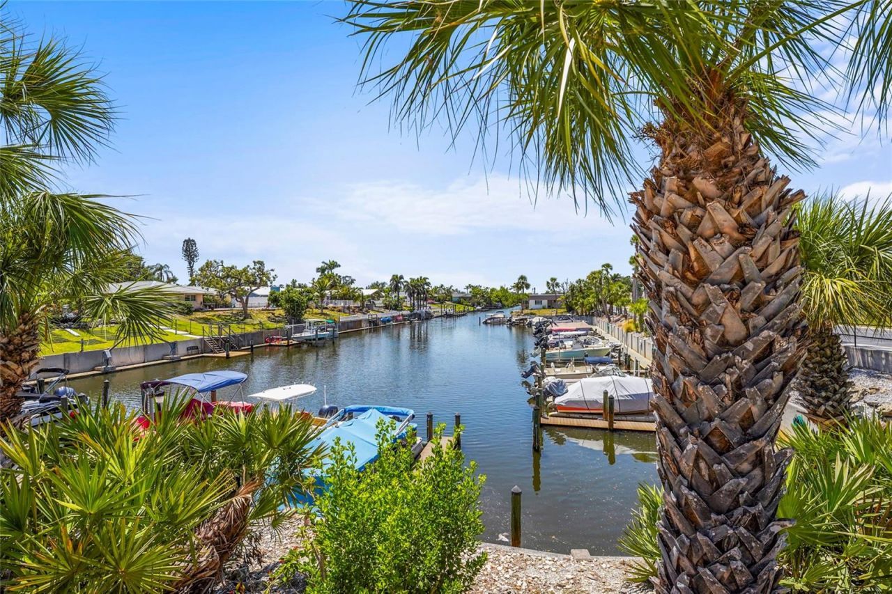 2531 Riverbluff Parkway, Unit V181, Sarasota, FL 34231 Photo
