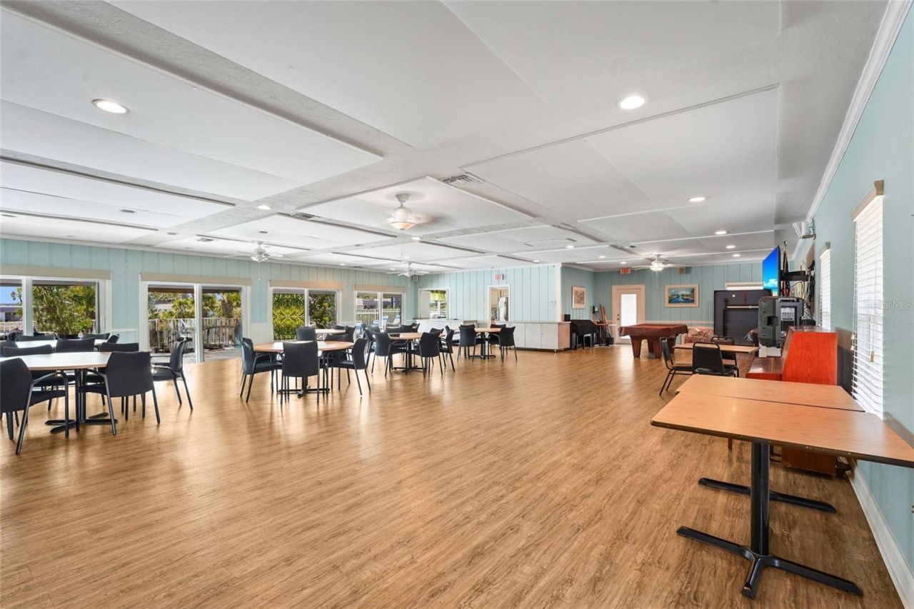 2531 Riverbluff Parkway, Unit V181, Sarasota, FL 34231 Photo