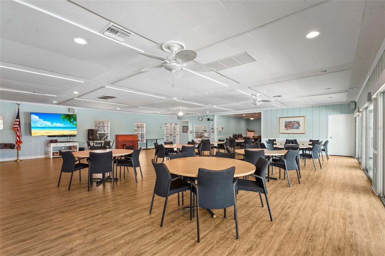 2531 Riverbluff Parkway, Unit V181, Sarasota, FL 34231 Photo