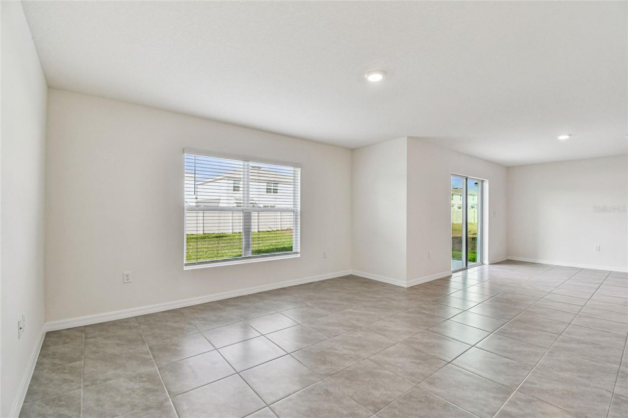 9208 Mission Bay Place, Tampa, FL 33637 Photo