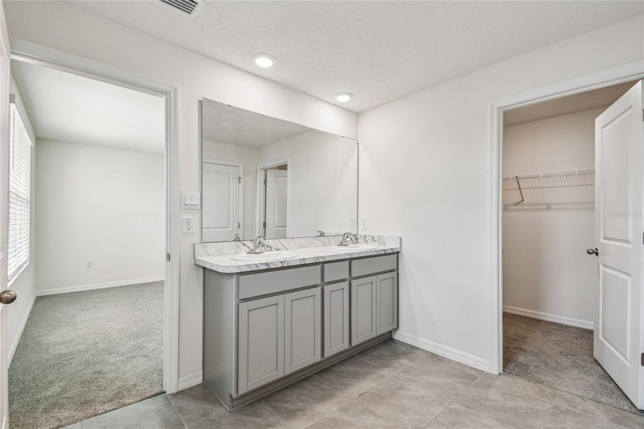 9208 Mission Bay Place, Tampa, FL 33637 Photo