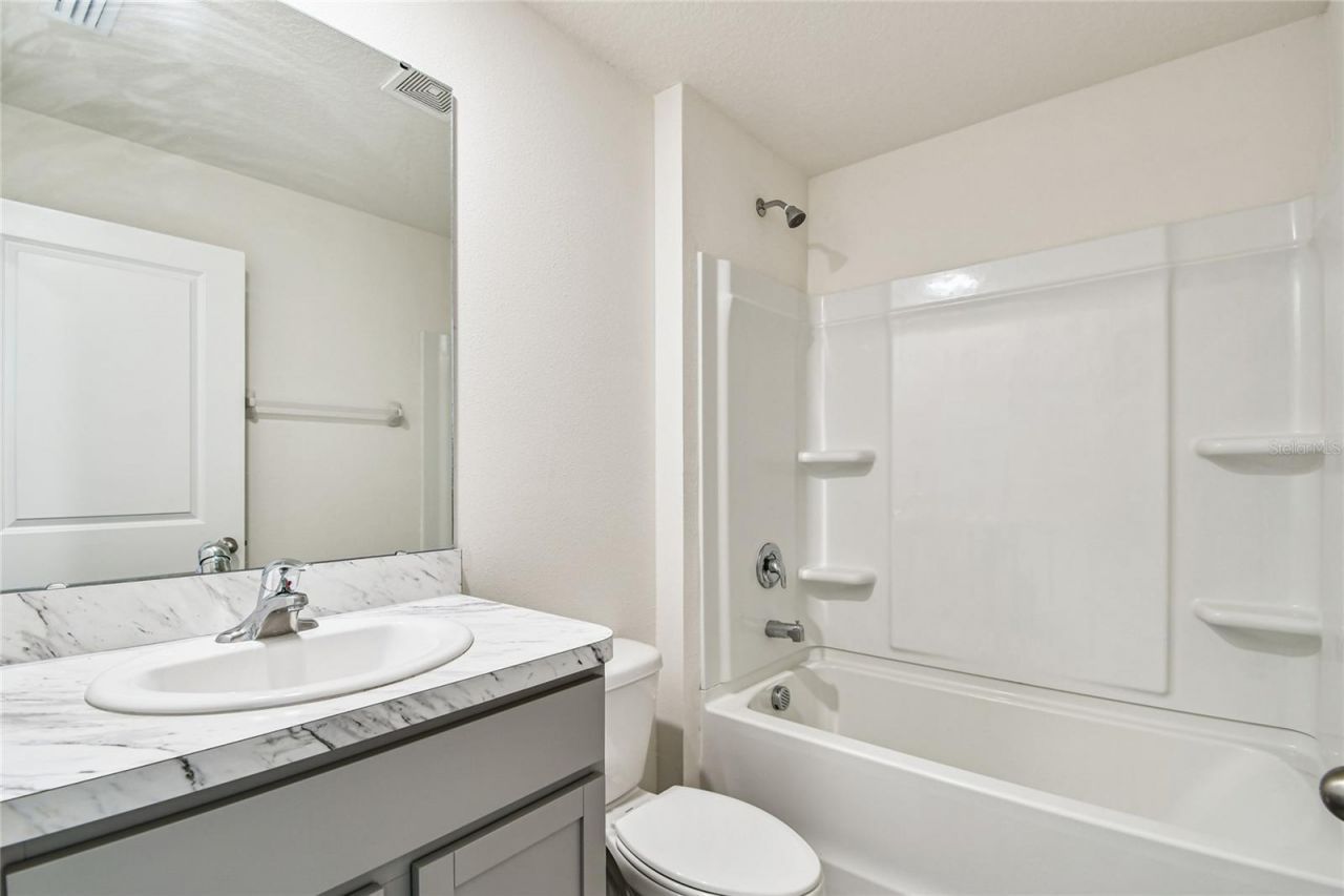 9208 Mission Bay Place, Tampa, FL 33637 Photo