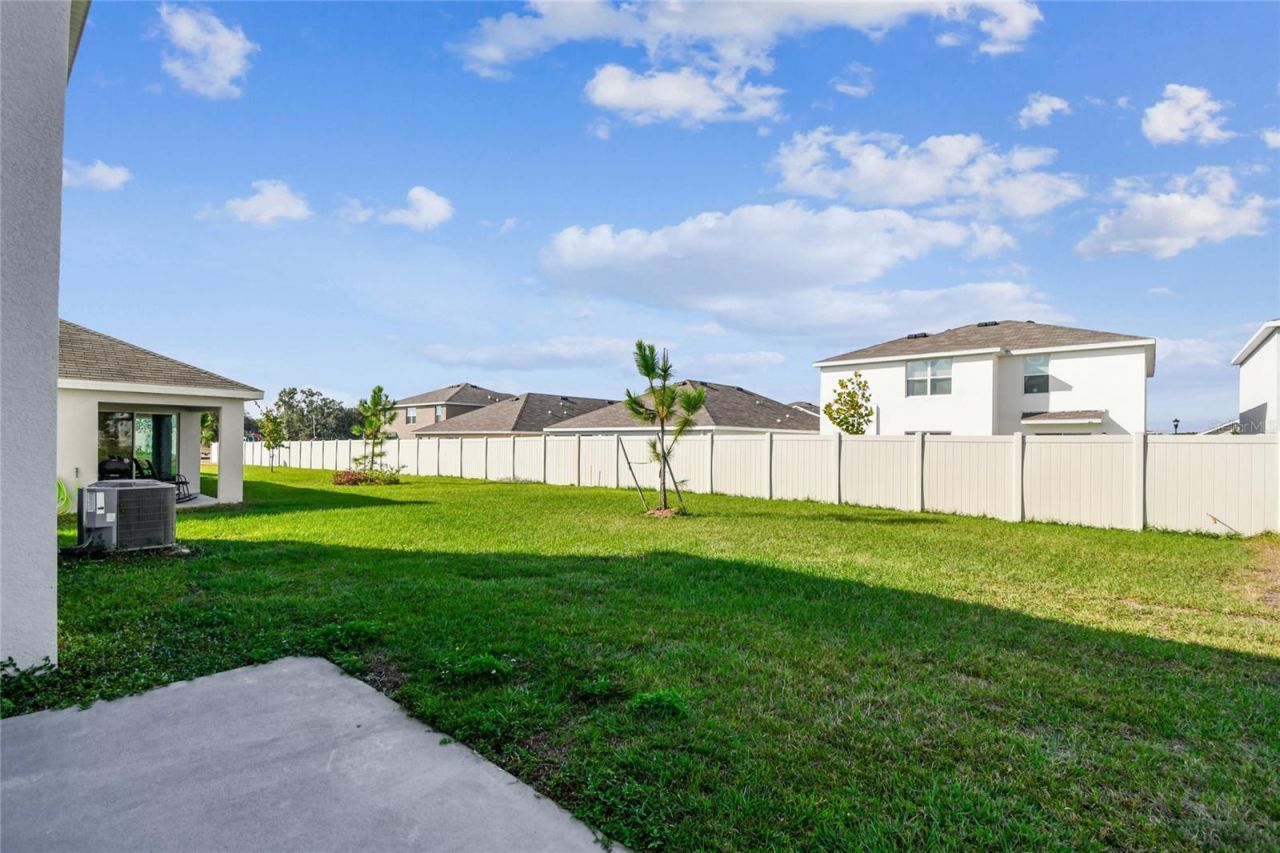 9208 Mission Bay Place, Tampa, FL 33637 Photo