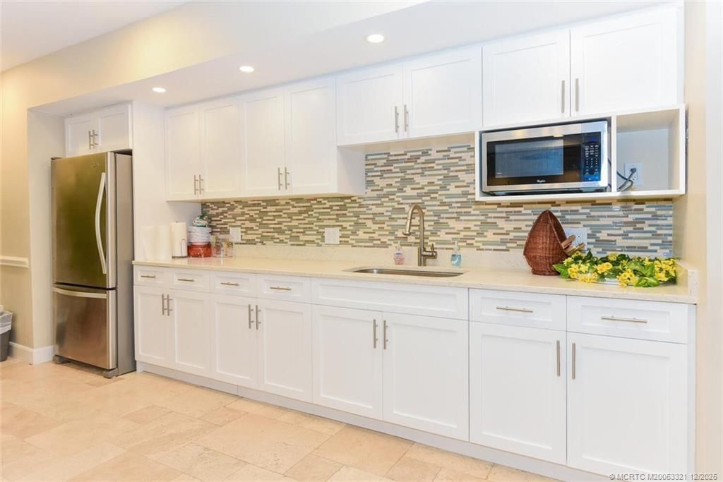 1800 SE Saint Lucie Boulevard, Unit 1-202, Stuart, FL 34996 Photo