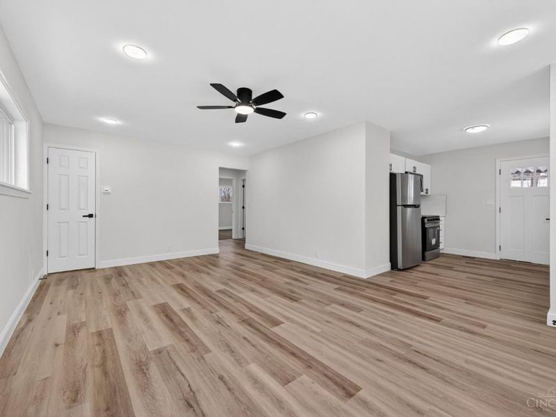 4053 Belfast Avenue, Sycamore Township, OH 45236 Photo 7