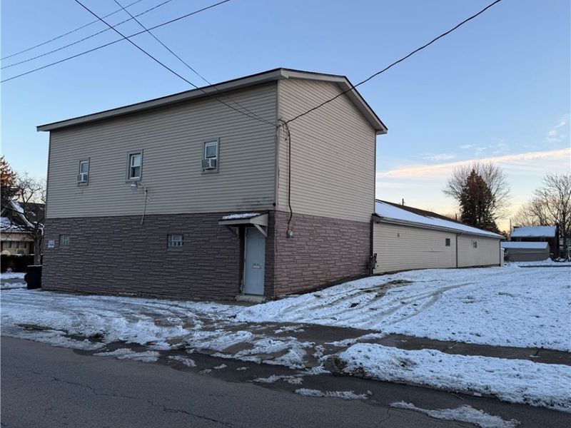 1585 Himrod Avenue, Youngstown, OH 44506 Photo 4