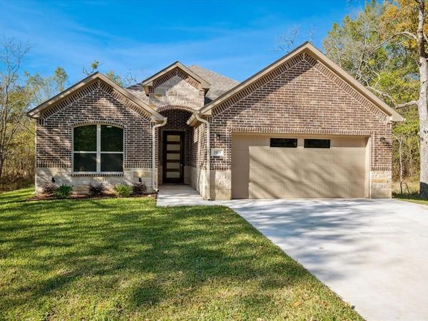 109 Quail Run Road, Trinidad, TX 75163