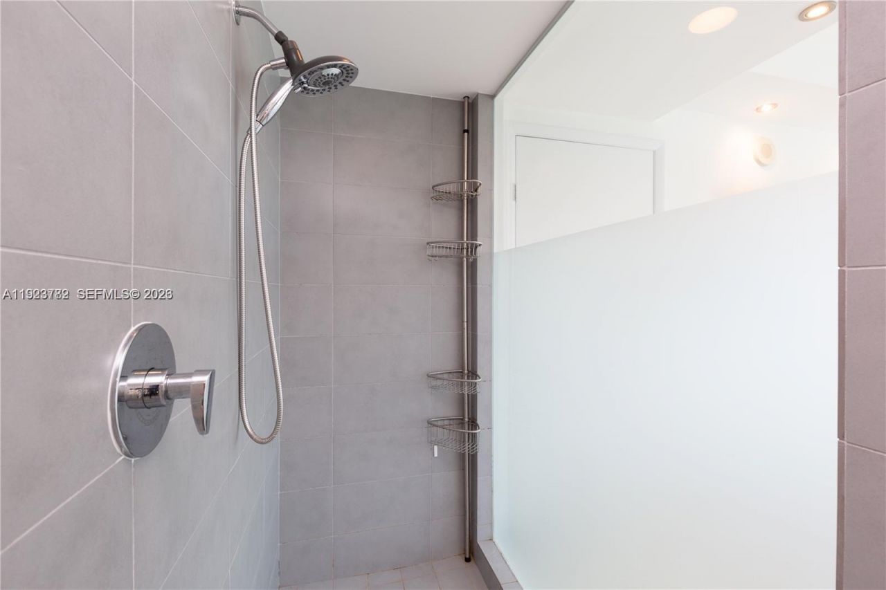 92 SW 3rd St, Unit 3602, Miami, FL 33130 Photo