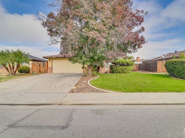 528 Francis Street, Bakersfield, CA 93308