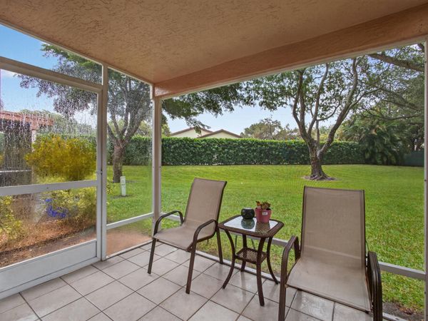 9880 Kamena Circle, Boynton Beach, FL 33436