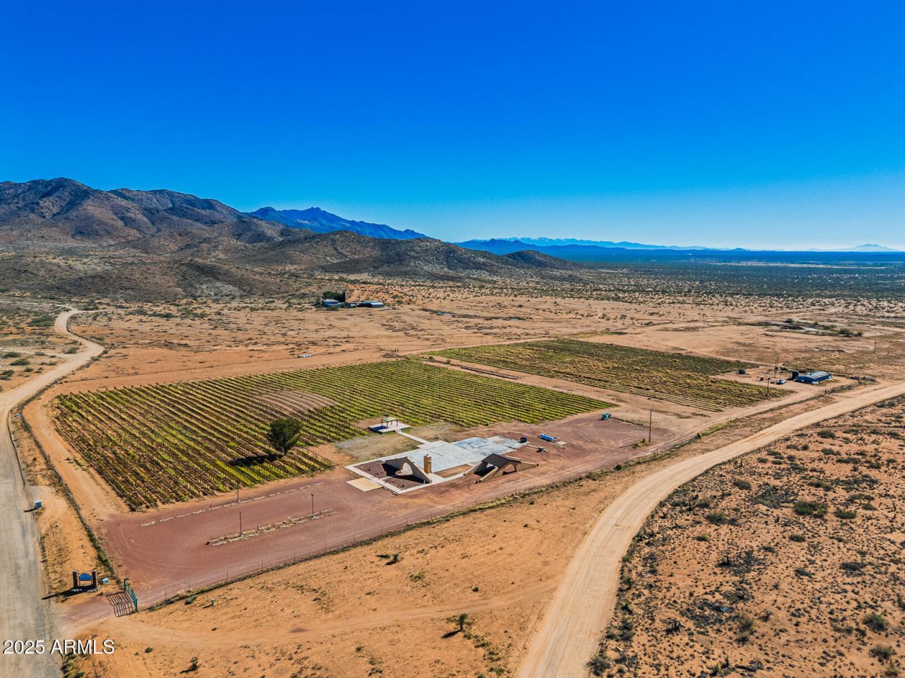 2909 E Country Club Drive, Willcox, AZ 85643 Main Photo