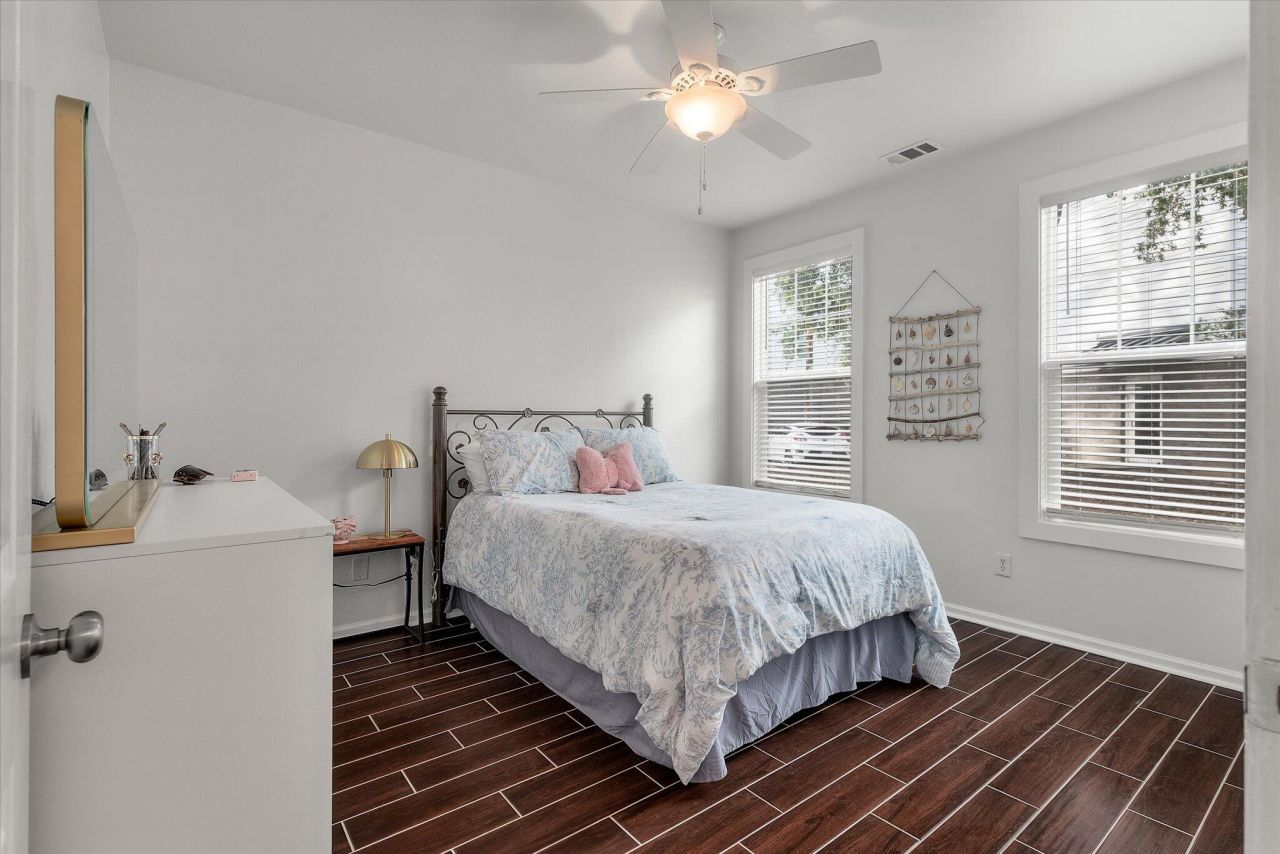 130 River Landing Drive Drive Photo 16