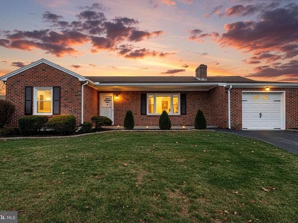 234 W ORE STREET, SEVEN VALLEYS, PA 17360