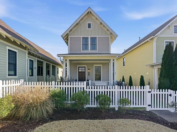 1073 Rochelle Ave, Thompsons Station, TN 37179