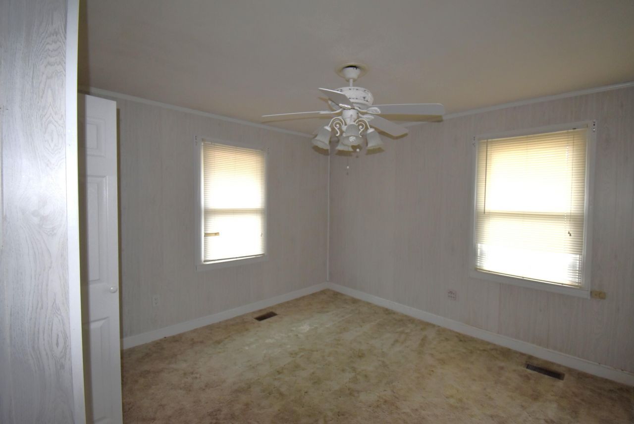 220 Fender Street Photo 11