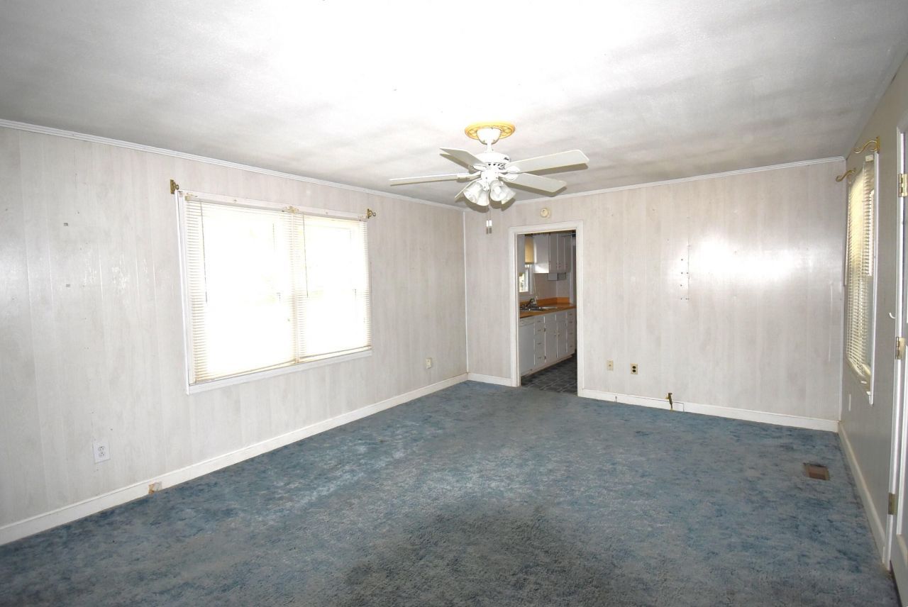 220 Fender Street Photo 2