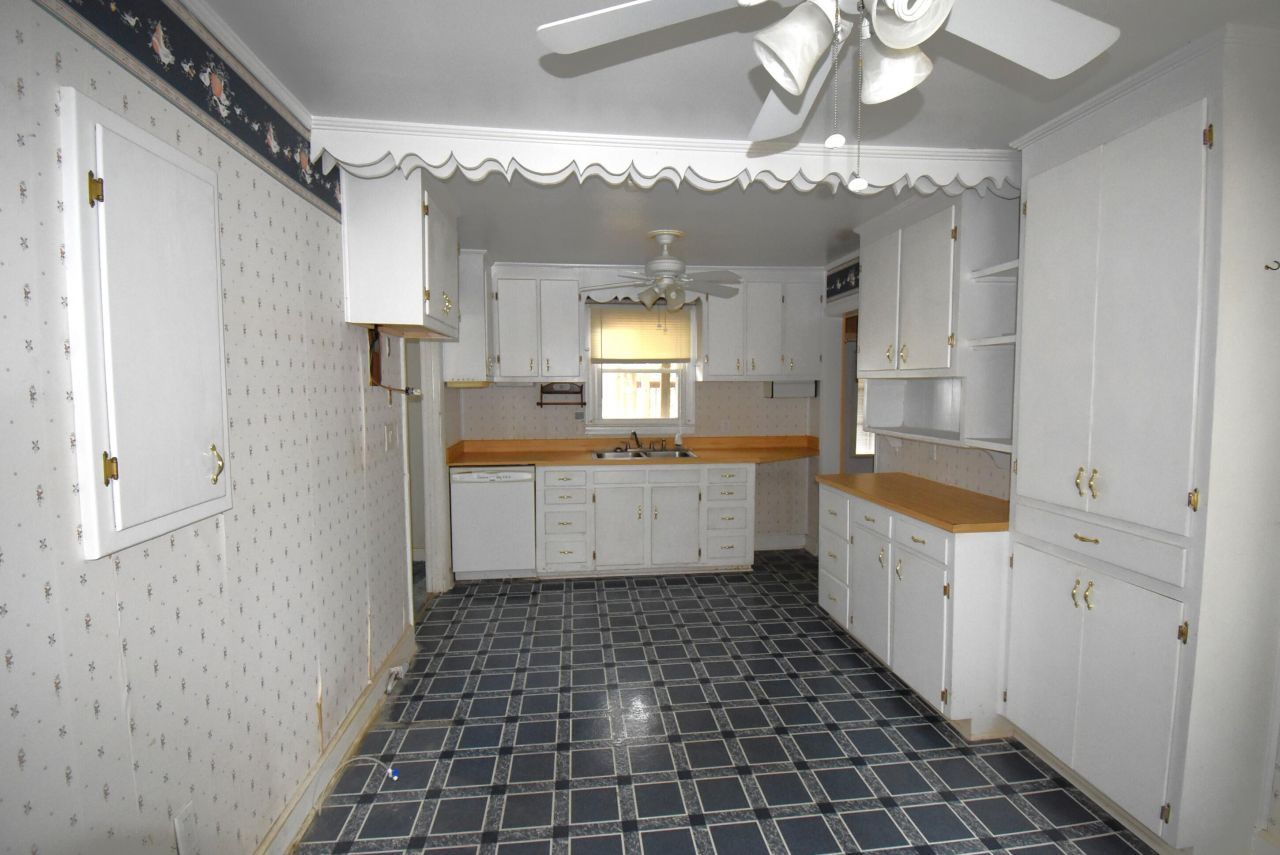 220 Fender Street Photo 7